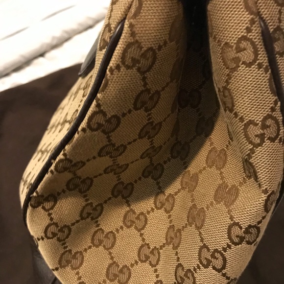 Authentic GUCCI Diana. - Picture 6 of 8